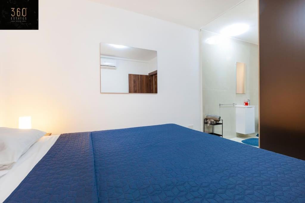 Comfy Apt With Terrace, 5 Mins To Sliema Ferries By 360 Estates Gzira Buitenkant foto