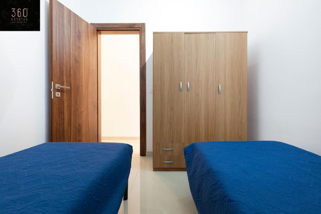 Comfy Apt With Terrace, 5 Mins To Sliema Ferries By 360 Estates Gzira Buitenkant foto