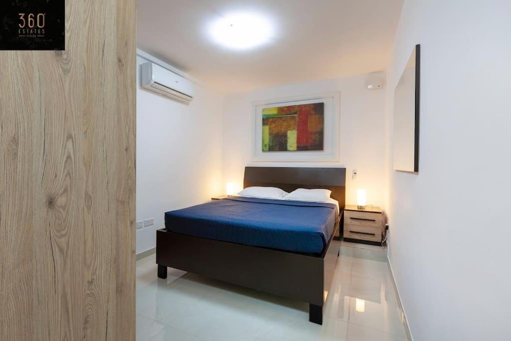 Comfy Apt With Terrace, 5 Mins To Sliema Ferries By 360 Estates Gzira Buitenkant foto